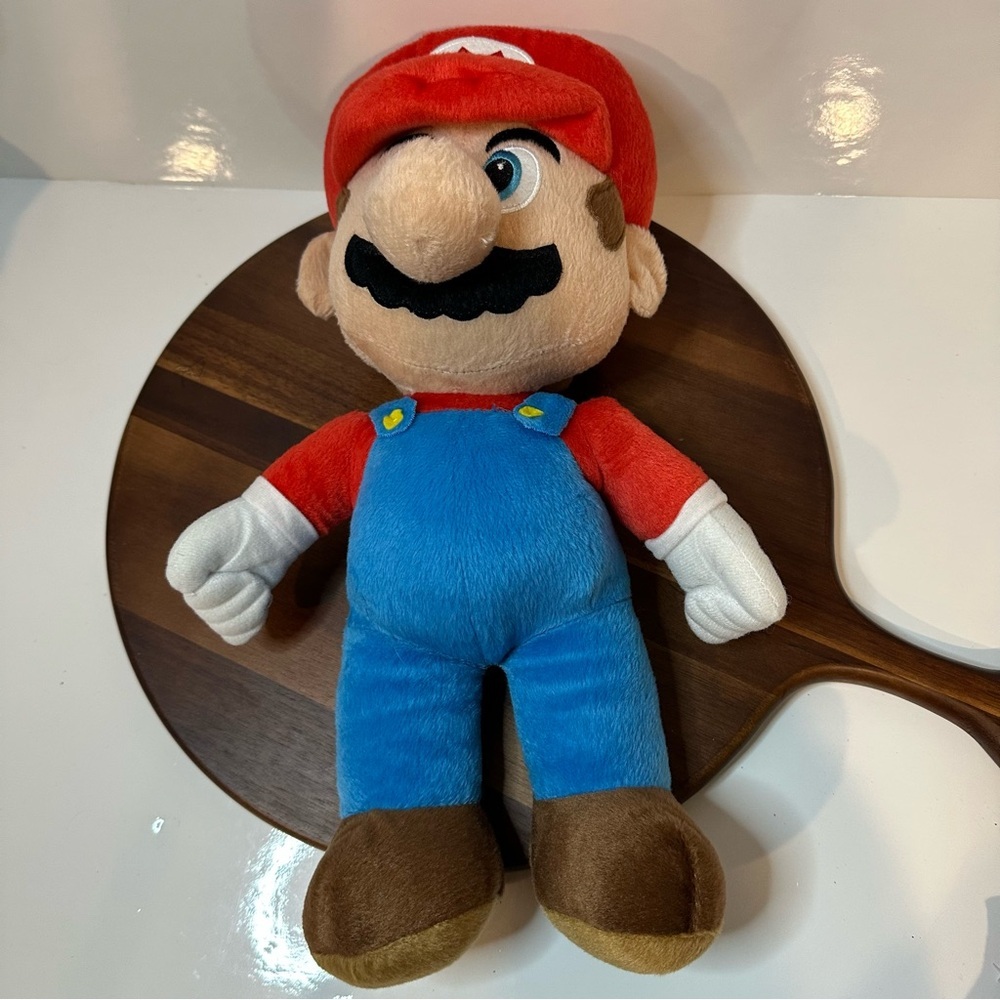 Official Nintendo Mario Plush 2012 – Accessory Innovations Super Mario Bros - Picture 5 of 7